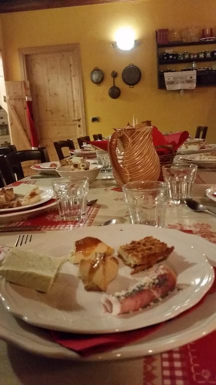 Azienda Agrituristica Risveglio Naturale Варезе-Лигуре Экстерьер фото