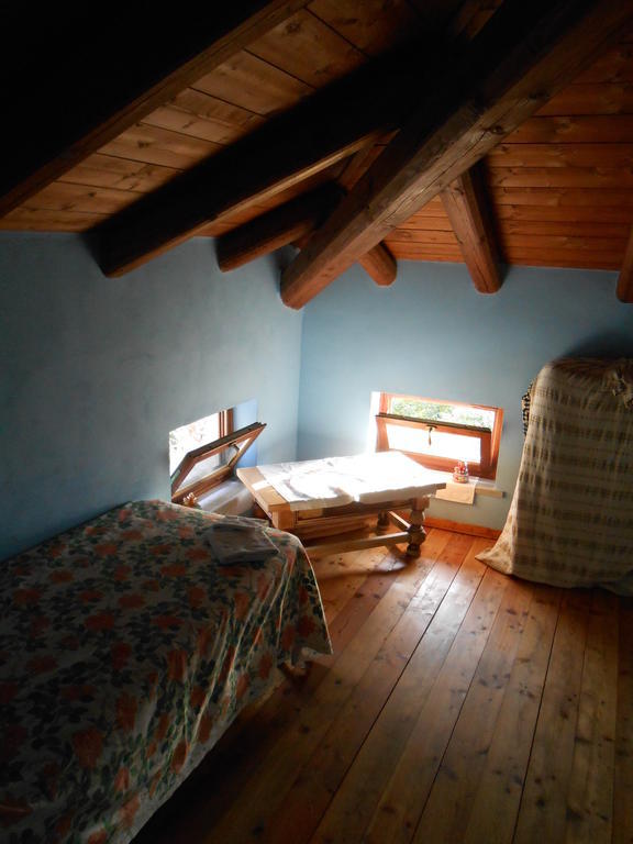 Azienda Agrituristica Risveglio Naturale Варезе-Лигуре Номер фото