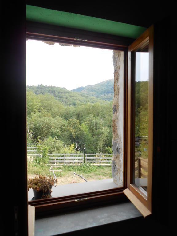 Azienda Agrituristica Risveglio Naturale Варезе-Лигуре Номер фото