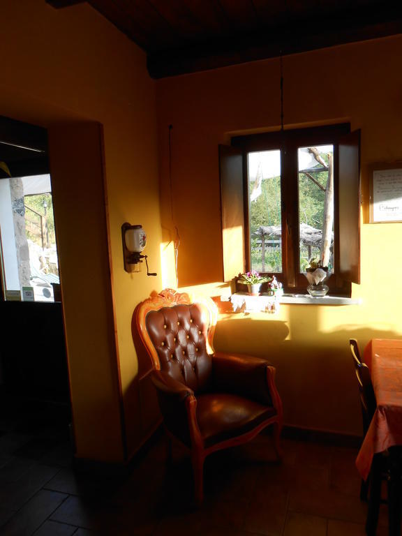Azienda Agrituristica Risveglio Naturale Варезе-Лигуре Экстерьер фото