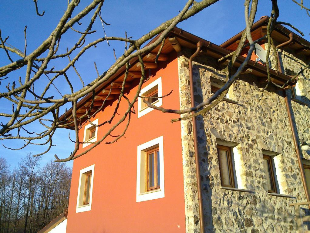 Azienda Agrituristica Risveglio Naturale Варезе-Лигуре Экстерьер фото